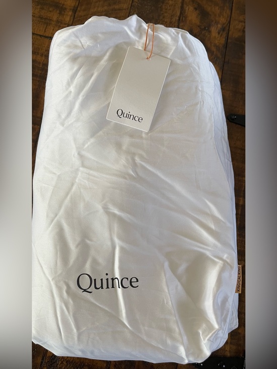 Quince Other - NWT Quince Signature Giza Cotton Sateen 1 Pc Duvet Cover, King/Cal (White/Sand)